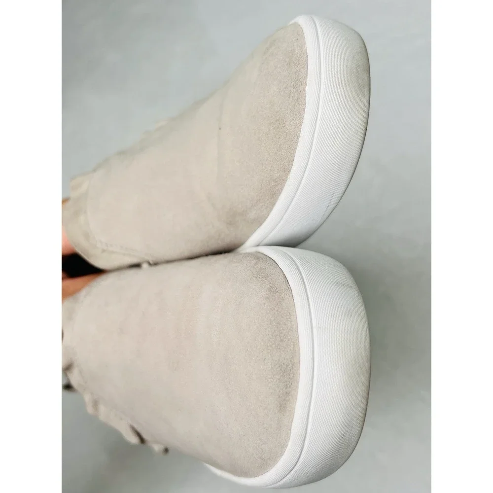 Kate Spade New York Women's Lilly Ruffle Suede Gray Slip-On Sneakers Shoes Sz 6M